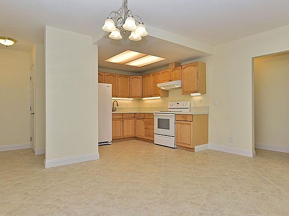 4th image of 424 W 4th Ave APT C