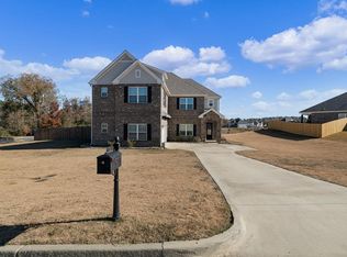 21 Quail Run Ave, Smiths Station, AL 36877