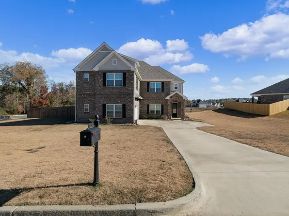 21 Quail Run Ave, Smiths Station, AL 36877