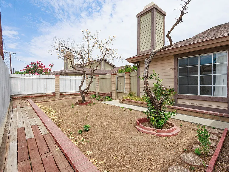 15809 Francisquito Ave #4 — Photo 47