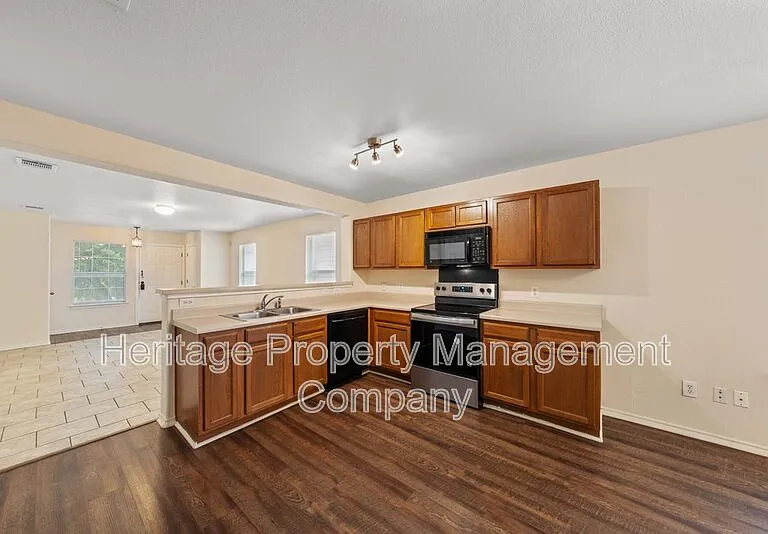 6402 Candleview Ct — Photo 12