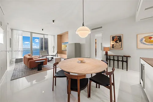 300 Biscayne Boulevard Way #3005W Photo 1