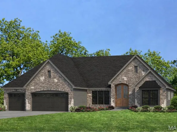 111 Country House Dr, Wentzville, MO 63385