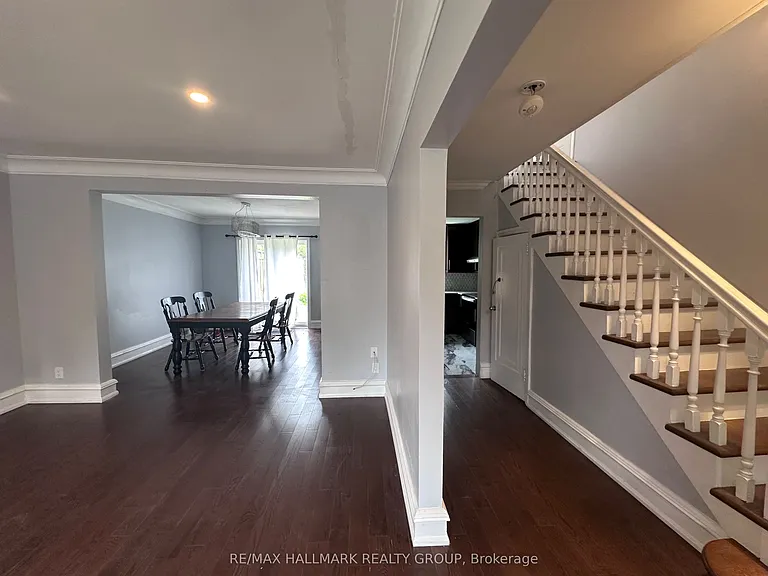205 Blackburn Ave — Photo 8