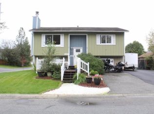 3240 Spalding Cir, Anchorage, AK 99507