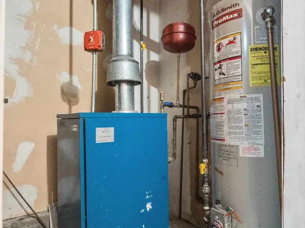 311 42nd Street image 17 of 17