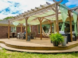 15 Pine Acre Rd, Springfield, MA 01129