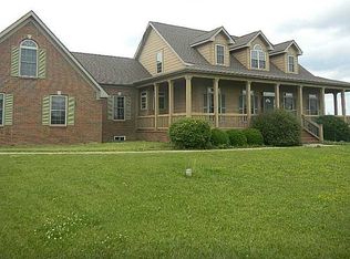 2943 Windy Ridge Dr, Springfield, OH 45502