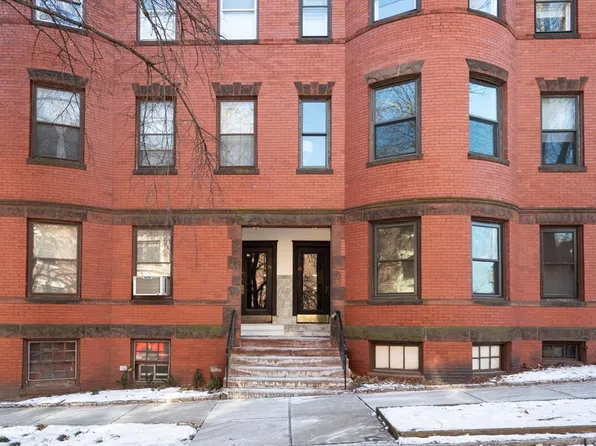 76 Parkman St #1, Brookline, MA 02446