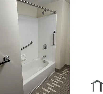 7 Memorial Rd — Photo 9