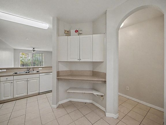 5th image of 3425 Sonoma Dr