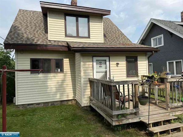 209 6th St NW, Hibbing, MN 55719