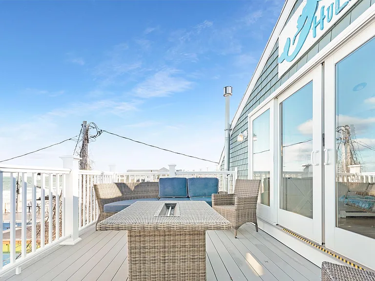 278 Nantasket Ave — Photo 23