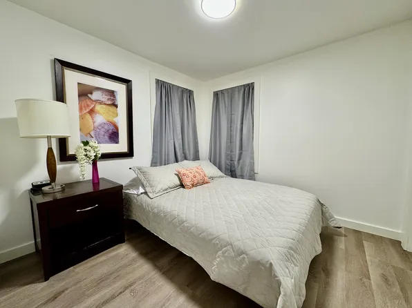 305 Collins Ave, Warner Robins, GA 31028