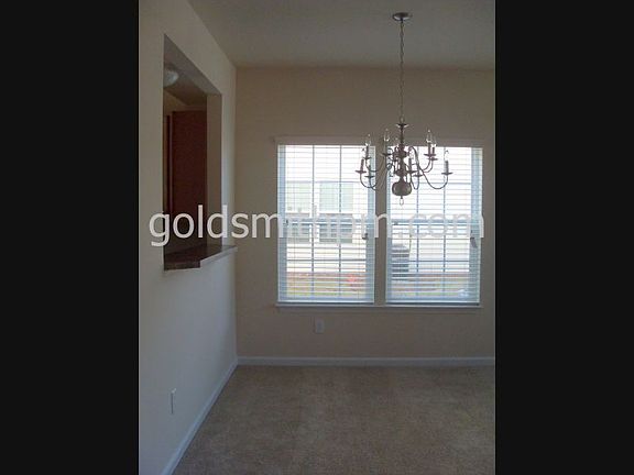 5th image of 406 Cedar Pines Dr
