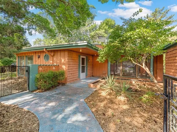8700 Lamar Ave, Overland Park, KS 66207