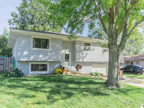 507 N 27th St, Ashland, NE 68003