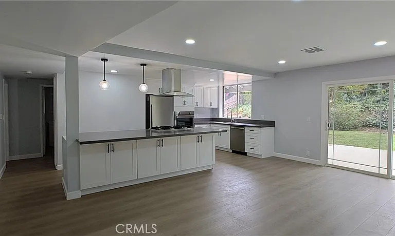 2834 Adelita Dr — Photo 2