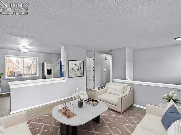3rd image of 2113 Fernwood Dr