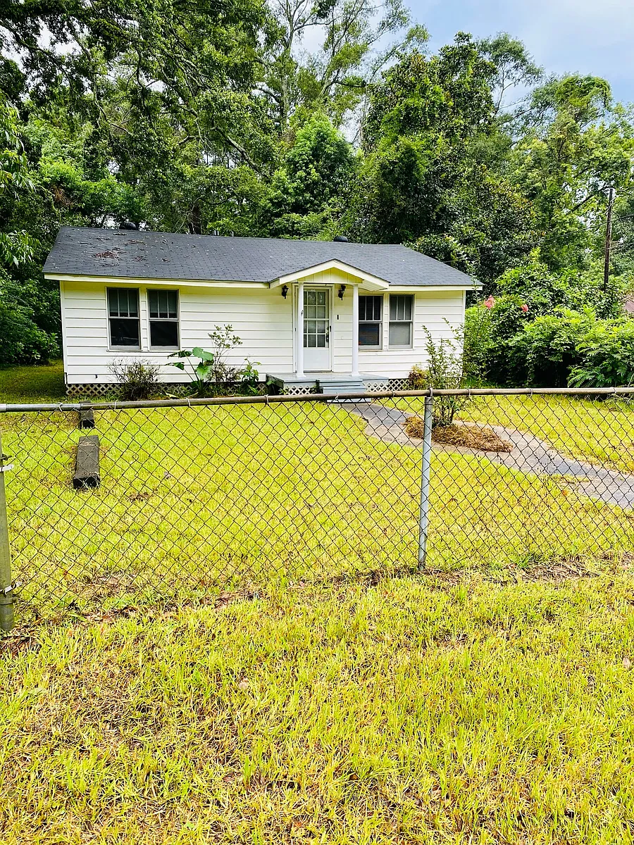 Building Photo - 2106 Barron Pl