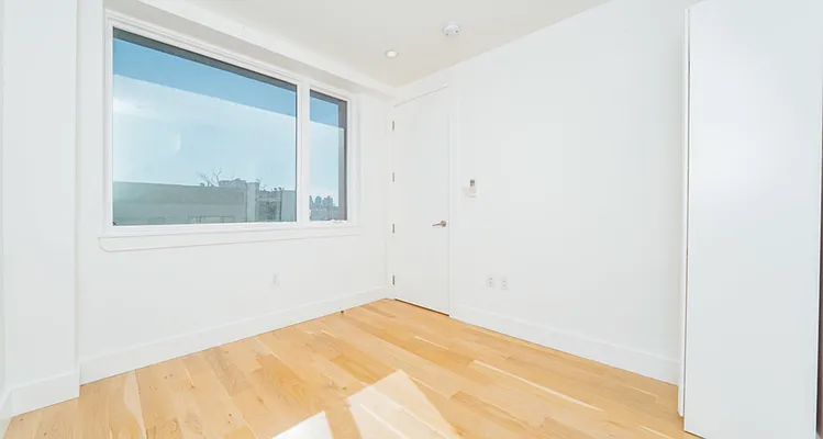 Rented by Nooklyn NYC LLC | media 23