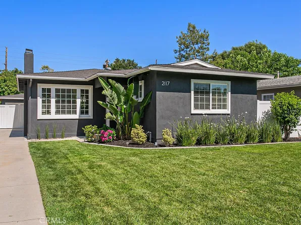 2117 Poinsettia St, Santa Ana, CA 92706