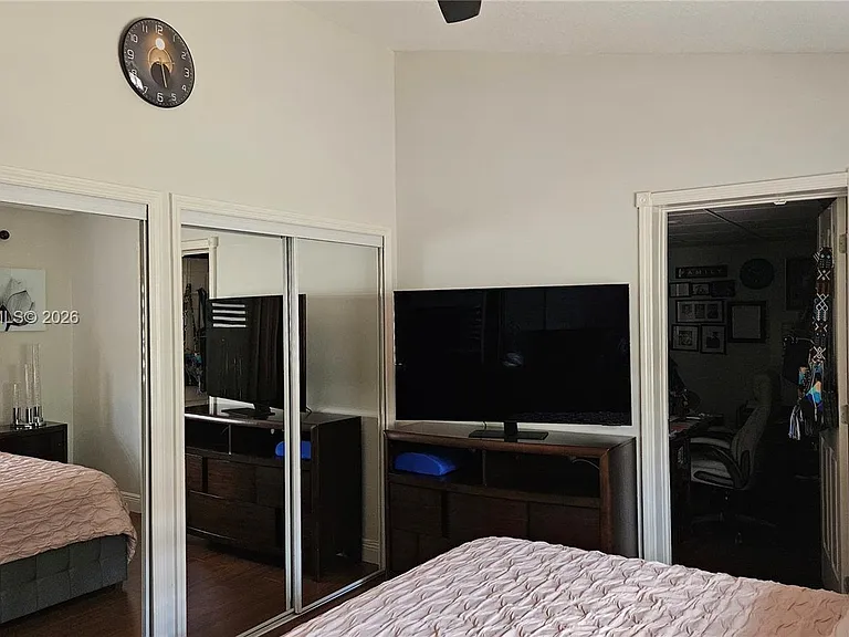 17124 SW 143rd Pl — Photo 12