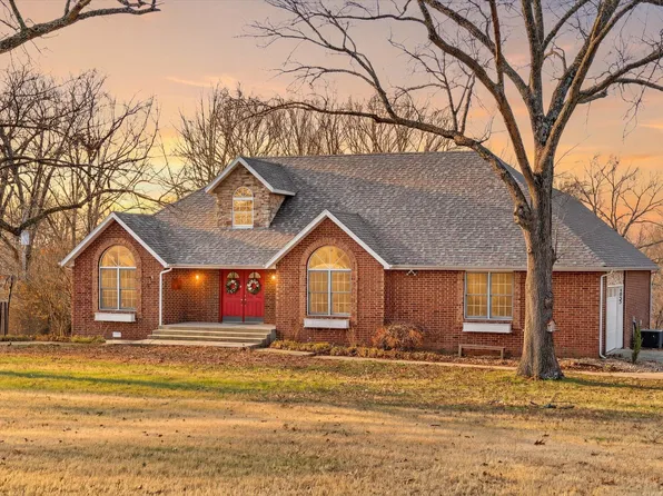 1923 W Ranch Road, Nixa, MO 65714