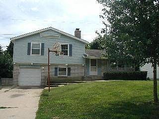 1st image of 9017 W 90th Ter
