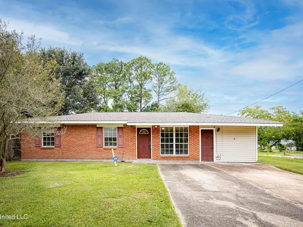 7646 Madison Dr, Biloxi, MS 39532