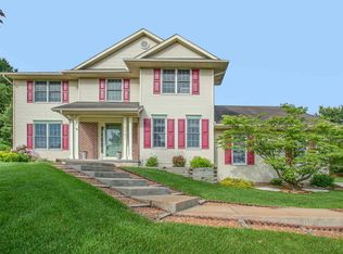 60901 Ridgepoint Ct, Elkhart, IN 46517