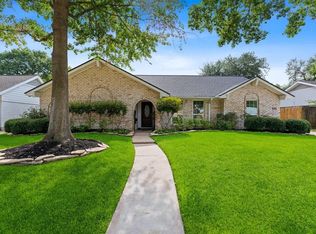 991 Curtin St, Houston, TX 77018