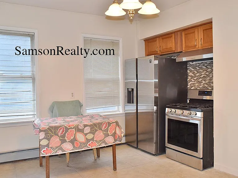 177 Walnut St #1 — Photo 2