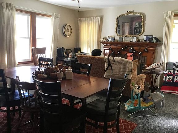 4th image of 1802 College Ave
