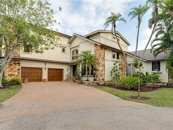 3rd image of 133 Andre Mar Dr