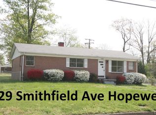 529 Smithfield Ave, Hopewell, VA 23860