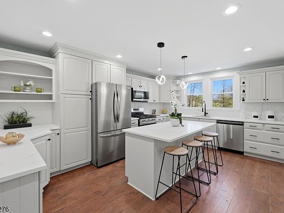4th image of 53 Brooklyn Rd