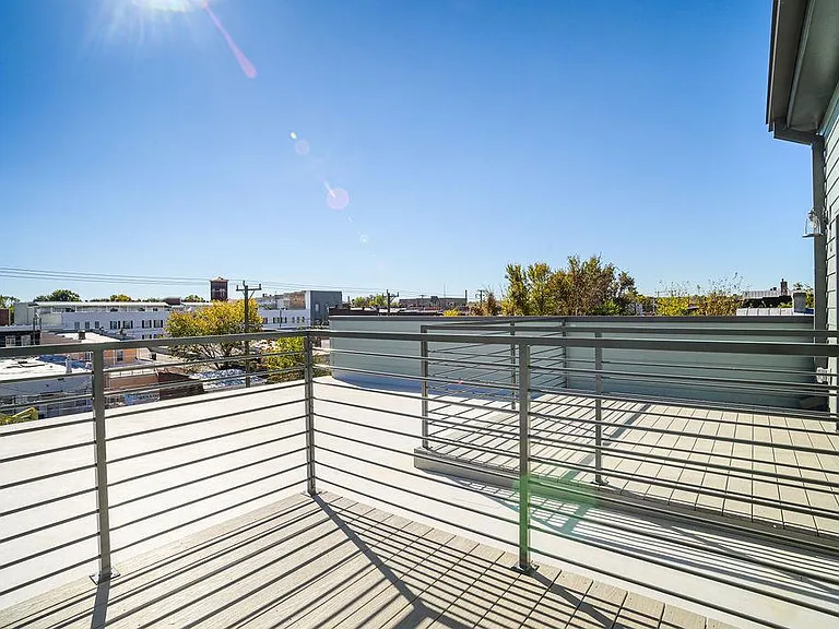 1406 Bainbridge St #B — Photo 8