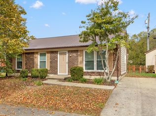 3883 Dylan Pl, Lexington, KY 40514