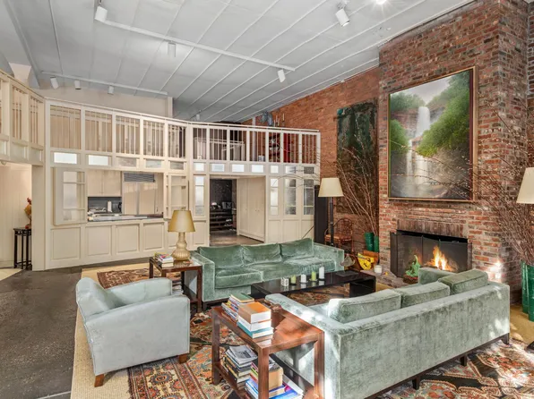 72 Horatio Street image 2 of 14