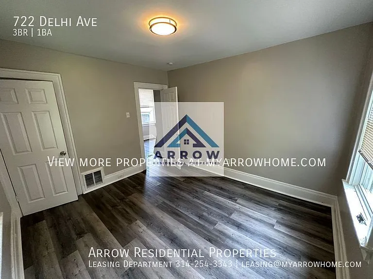 722 Delhi Ave — Photo 8