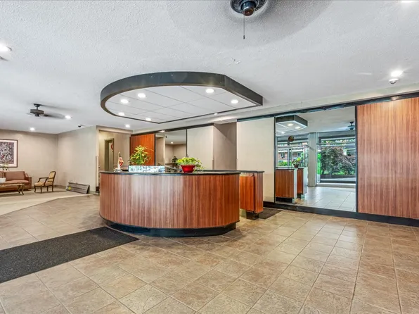 162-01 Powells Cove Boulevard image 27 of 27