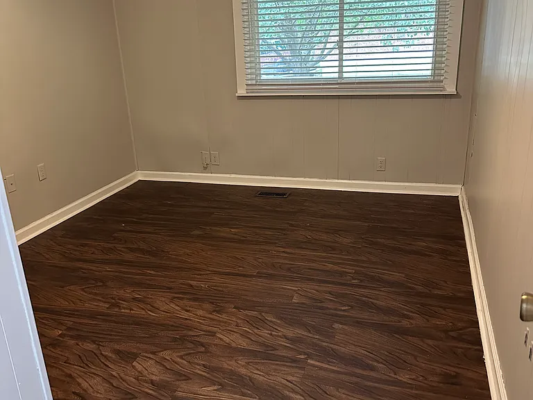 1500 Miller Rd SE — Photo 18