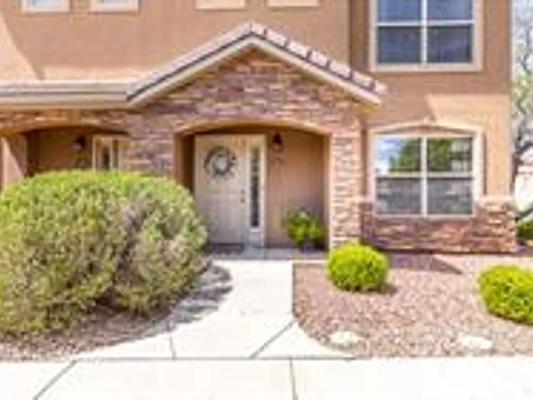 3155 S Hidden Valley Dr #212 — Photo 1