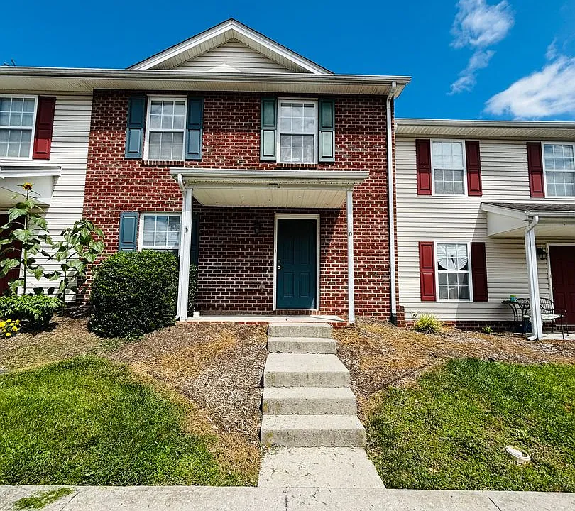 30 Salem Ln