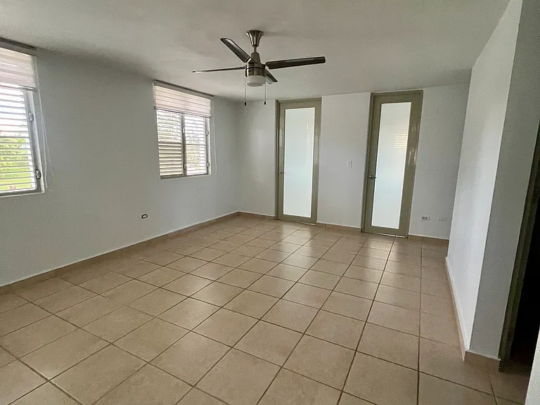 11 Camino Real — Photo 26
