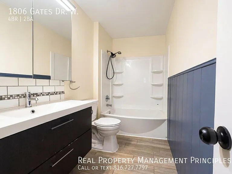1806 Gates Dr W — Photo 10