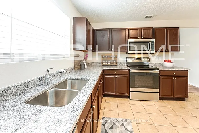 7324 Buford Dr — Photo 3