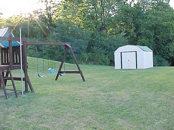 4th image of 308 Cathy Ct