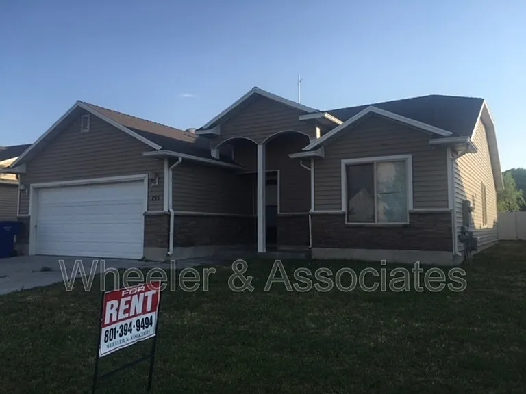 155 N Century Dr — Photo 1
